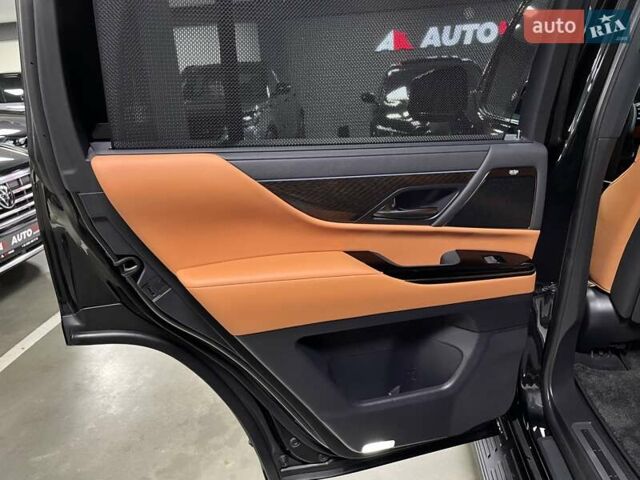 Черный Лексус ЛХ, объемом двигателя 3.45 л и пробегом 39 тыс. км за 133700 $, фото 38 на Automoto.ua