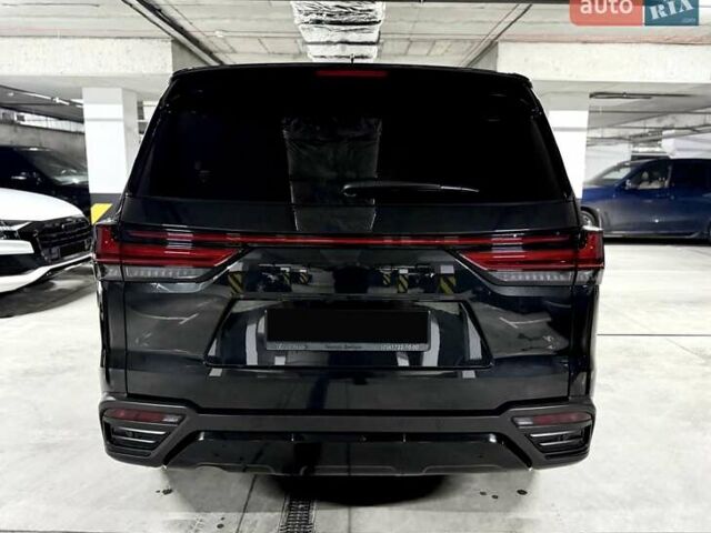 Черный Лексус ЛХ, объемом двигателя 3.35 л и пробегом 35 тыс. км за 125000 $, фото 9 на Automoto.ua