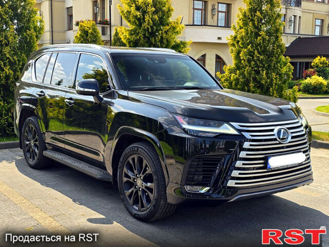 Чорний Лексус ЛХ, об'ємом двигуна 3.3 л та пробігом 38 тис. км за 118500 $, фото 1 на Automoto.ua
