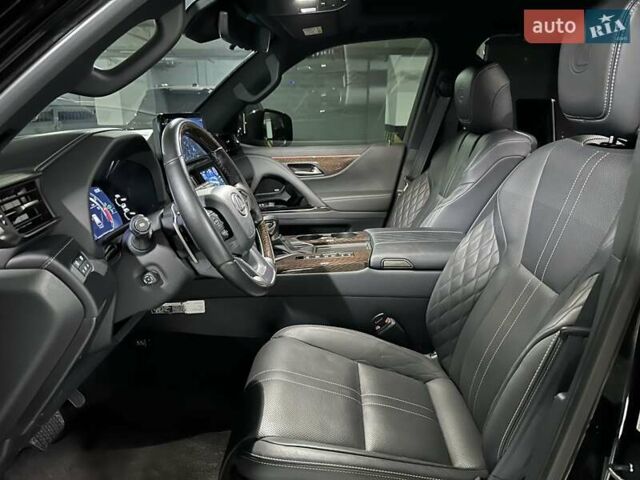 Черный Лексус ЛХ, объемом двигателя 3.45 л и пробегом 26 тыс. км за 137000 $, фото 29 на Automoto.ua