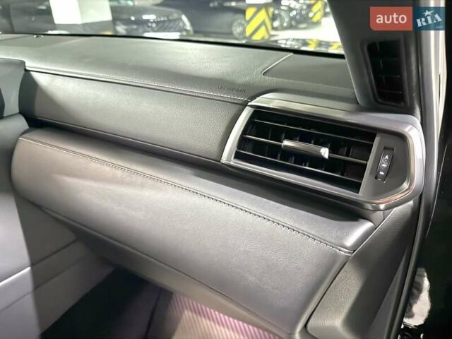 Черный Лексус ЛХ, объемом двигателя 3.35 л и пробегом 35 тыс. км за 125000 $, фото 36 на Automoto.ua