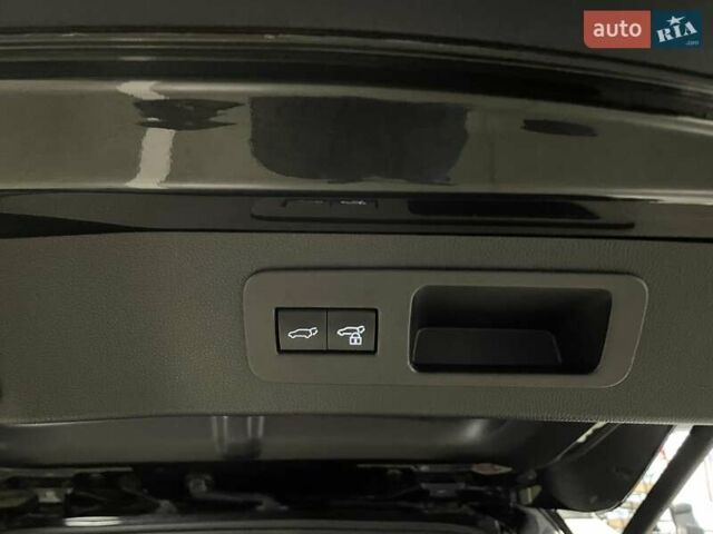 Черный Лексус ЛХ, объемом двигателя 3.45 л и пробегом 39 тыс. км за 133700 $, фото 22 на Automoto.ua