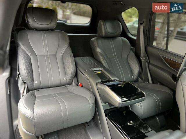 Черный Лексус ЛХ, объемом двигателя 3.45 л и пробегом 29 тыс. км за 145000 $, фото 36 на Automoto.ua