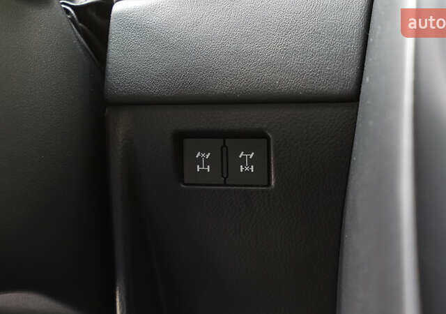 Черный Лексус ЛХ, объемом двигателя 3.45 л и пробегом 20 тыс. км за 130497 $, фото 25 на Automoto.ua