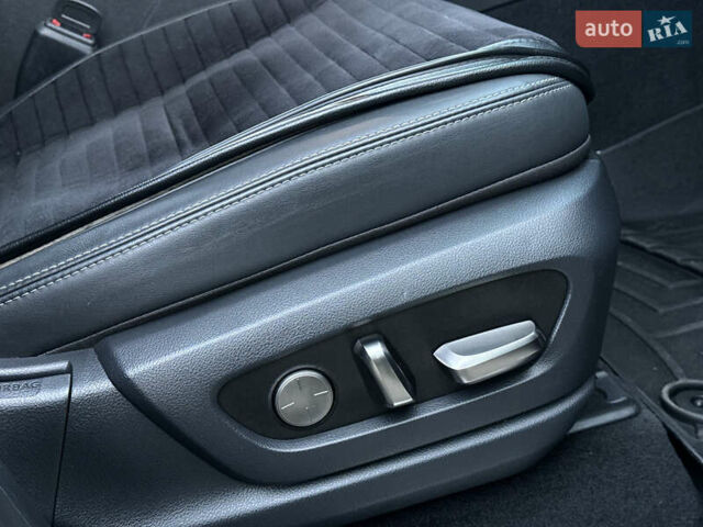 Чорний Лексус ЛХ, об'ємом двигуна 3.35 л та пробігом 120 тис. км за 99000 $, фото 81 на Automoto.ua
