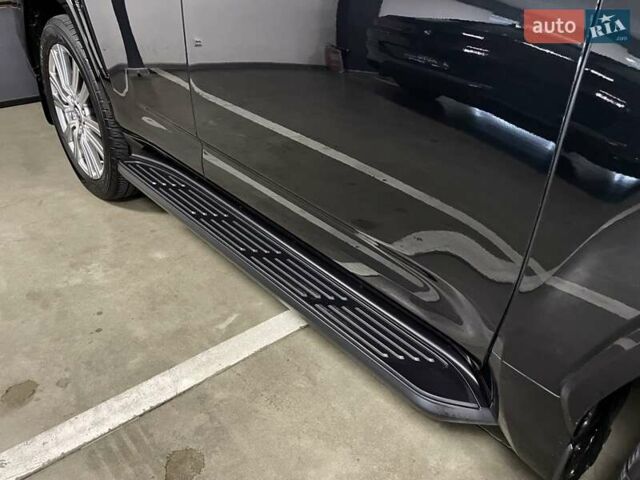 Черный Лексус ЛХ, объемом двигателя 3.45 л и пробегом 39 тыс. км за 133700 $, фото 107 на Automoto.ua