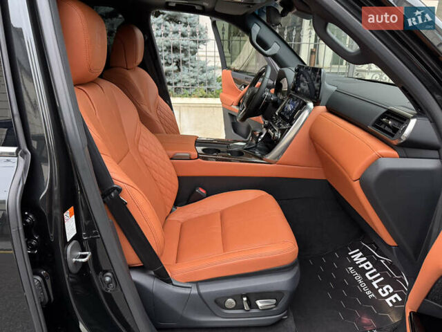 Черный Лексус ЛХ, объемом двигателя 3.45 л и пробегом 2 тыс. км за 139000 $, фото 29 на Automoto.ua