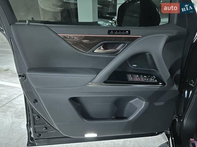 Черный Лексус ЛХ, объемом двигателя 3.45 л и пробегом 26 тыс. км за 137000 $, фото 22 на Automoto.ua