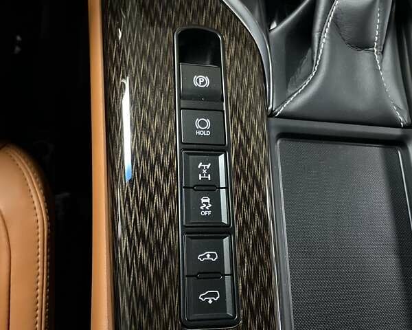 Черный Лексус ЛХ, объемом двигателя 3.45 л и пробегом 39 тыс. км за 133700 $, фото 100 на Automoto.ua