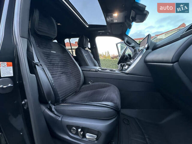 Чорний Лексус ЛХ, об'ємом двигуна 3.35 л та пробігом 120 тис. км за 99000 $, фото 33 на Automoto.ua