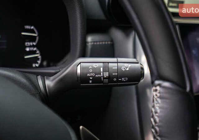 Черный Лексус ЛХ, объемом двигателя 3.45 л и пробегом 20 тыс. км за 130497 $, фото 22 на Automoto.ua