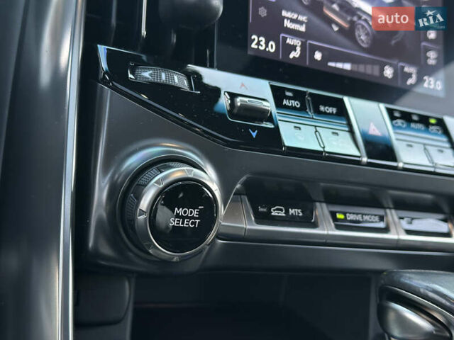 Чорний Лексус ЛХ, об'ємом двигуна 3.35 л та пробігом 120 тис. км за 99000 $, фото 61 на Automoto.ua