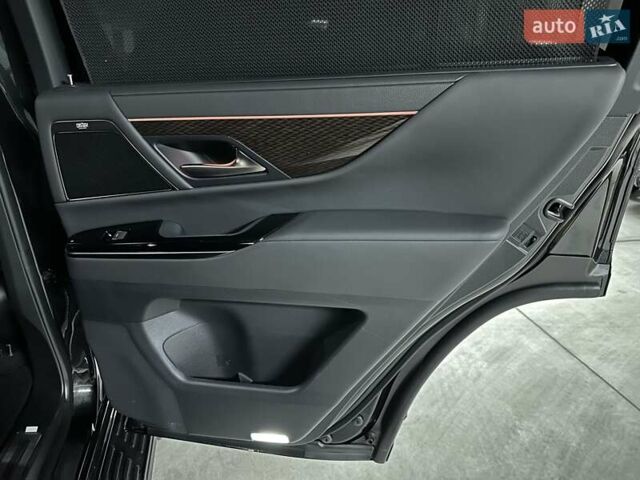 Черный Лексус ЛХ, объемом двигателя 3.45 л и пробегом 26 тыс. км за 137000 $, фото 41 на Automoto.ua