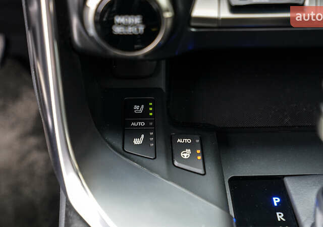 Черный Лексус ЛХ, объемом двигателя 3.45 л и пробегом 20 тыс. км за 130497 $, фото 36 на Automoto.ua