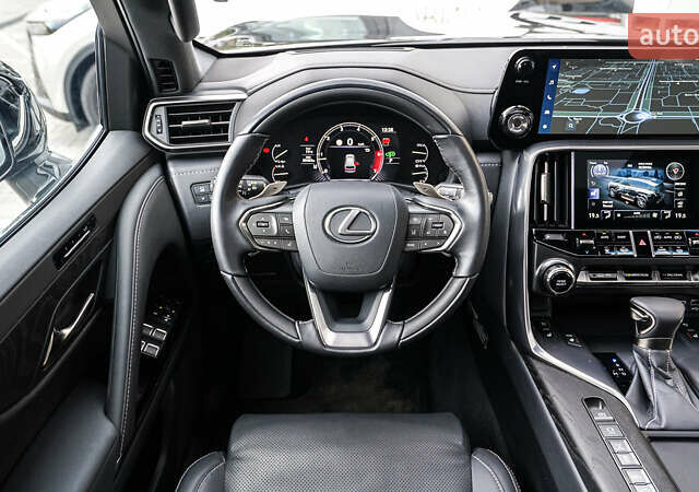 Черный Лексус ЛХ, объемом двигателя 3.45 л и пробегом 20 тыс. км за 130497 $, фото 8 на Automoto.ua