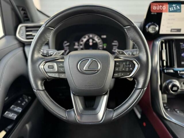 Лексус ЛХ 2023 в Стрые на Automoto.ua Черный Лексус ЛХ, объемом двигателя 3.35 л и пробегом 43 тыс. км за 119500 $, фото 112 на Automoto.ua