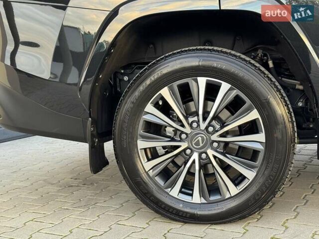 Лексус ЛХ 2023 в Стрые на Automoto.ua Черный Лексус ЛХ, объемом двигателя 3.35 л и пробегом 43 тыс. км за 119500 $, фото 43 на Automoto.ua