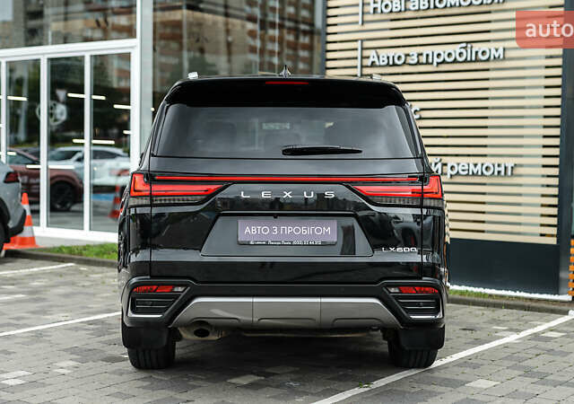 Черный Лексус ЛХ, объемом двигателя 3.45 л и пробегом 20 тыс. км за 130497 $, фото 3 на Automoto.ua
