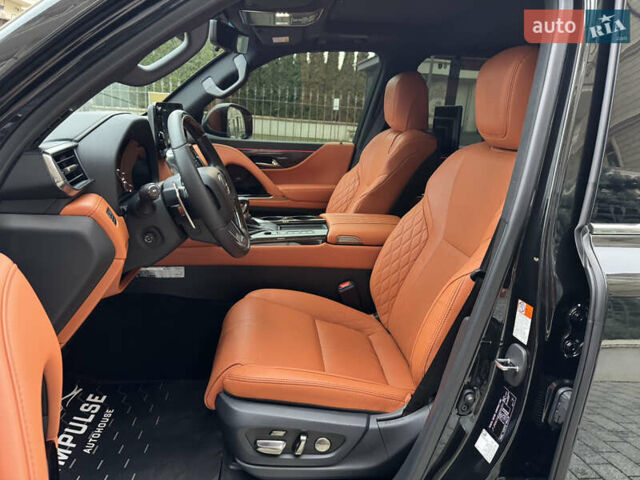 Черный Лексус ЛХ, объемом двигателя 3.45 л и пробегом 2 тыс. км за 139000 $, фото 28 на Automoto.ua