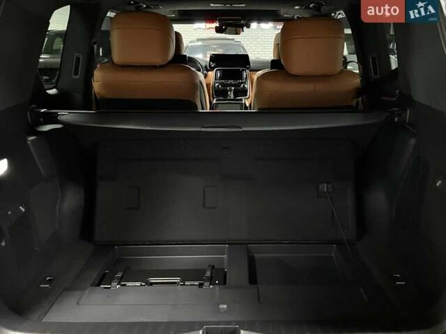 Черный Лексус ЛХ, объемом двигателя 3.45 л и пробегом 39 тыс. км за 133700 $, фото 24 на Automoto.ua