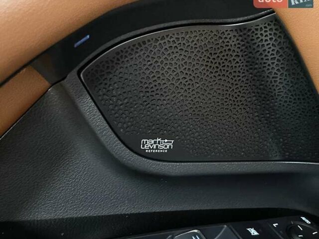 Черный Лексус ЛХ, объемом двигателя 3.45 л и пробегом 39 тыс. км за 133700 $, фото 29 на Automoto.ua