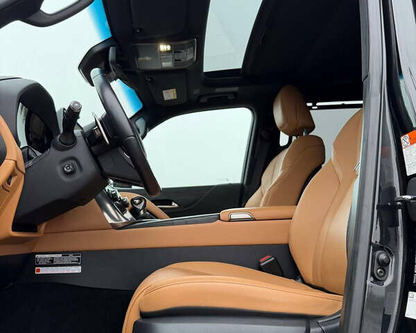 Черный Лексус ЛХ, объемом двигателя 3.35 л и пробегом 69 тыс. км за 114500 $, фото 13 на Automoto.ua