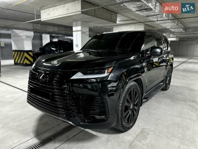Черный Лексус ЛХ, объемом двигателя 3.45 л и пробегом 26 тыс. км за 137000 $, фото 2 на Automoto.ua