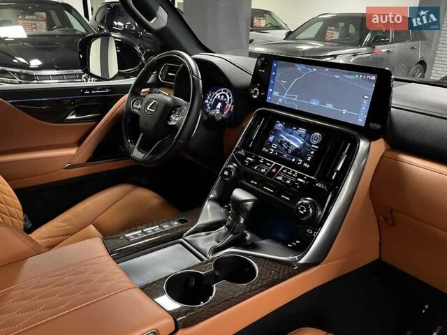 Лексус ЛХ 2023 в Львове на Automoto.ua Черный Лексус ЛХ, объемом двигателя 3.45 л и пробегом 38 тыс. км за 133700 $, фото 73 на Automoto.ua