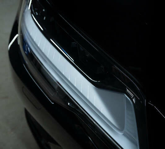 Черный Лексус ЛХ, объемом двигателя 3.45 л и пробегом 96 тыс. км за 111000 $, фото 2 на Automoto.ua