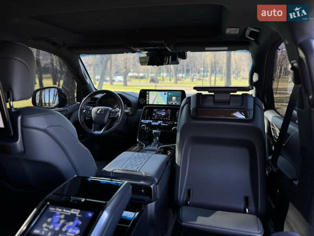 Черный Лексус ЛХ, объемом двигателя 3.45 л и пробегом 10 тыс. км за 146000 $, фото 14 на Automoto.ua