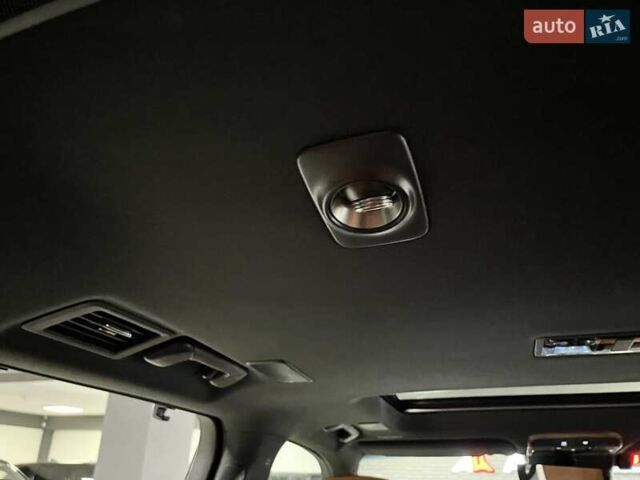 Черный Лексус ЛХ, объемом двигателя 3.45 л и пробегом 39 тыс. км за 133700 $, фото 54 на Automoto.ua