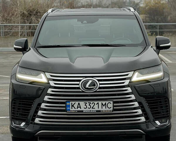 Черный Лексус ЛХ, объемом двигателя 3.35 л и пробегом 69 тыс. км за 114500 $, фото 2 на Automoto.ua