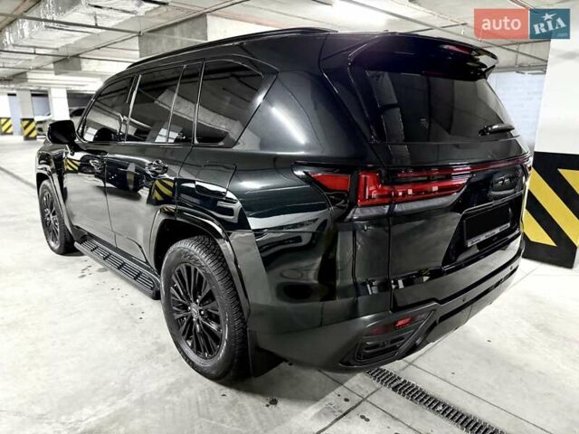 Черный Лексус ЛХ, объемом двигателя 3.35 л и пробегом 35 тыс. км за 125000 $, фото 6 на Automoto.ua