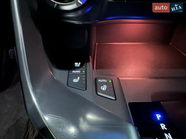 Черный Лексус ЛХ, объемом двигателя 3.45 л и пробегом 26 тыс. км за 137000 $, фото 55 на Automoto.ua