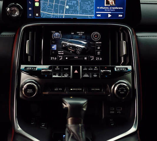 Черный Лексус ЛХ, объемом двигателя 3.35 л и пробегом 56 тыс. км за 116999 $, фото 29 на Automoto.ua