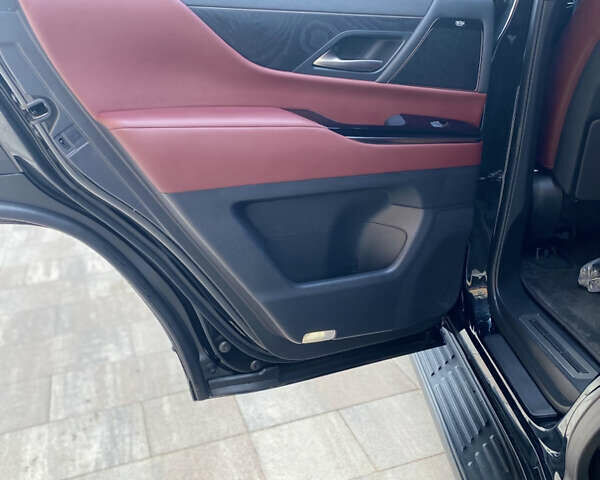 Чорний Лексус ЛХ, об'ємом двигуна 3.5 л та пробігом 18 тис. км за 127500 $, фото 34 на Automoto.ua