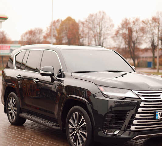 Черный Лексус ЛХ, объемом двигателя 3.35 л и пробегом 56 тыс. км за 116999 $, фото 7 на Automoto.ua