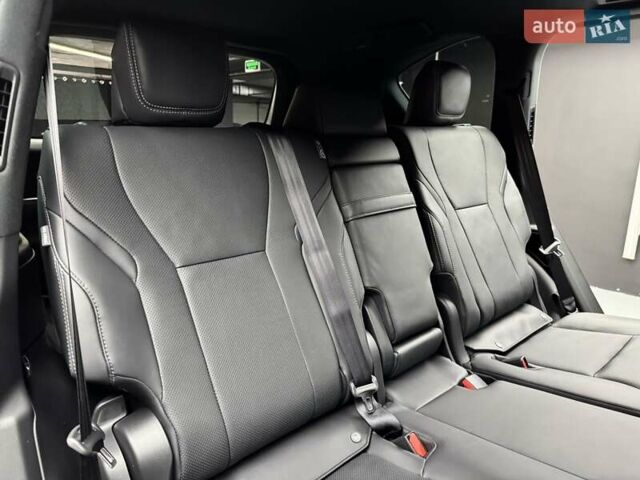 Чорний Лексус ЛХ, об'ємом двигуна 3.3 л та пробігом 1 тис. км за 149900 $, фото 54 на Automoto.ua