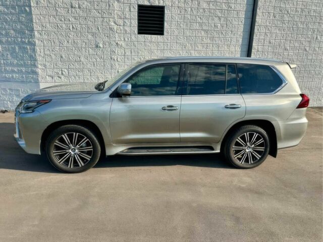Коричневий Лексус ЛХ, об'ємом двигуна 5.7 л та пробігом 17 тис. км за 15600 $, фото 2 на Automoto.ua
