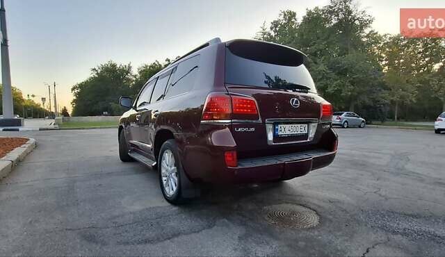 Червоний Лексус ЛХ, об'ємом двигуна 5.66 л та пробігом 245 тис. км за 26500 $, фото 9 на Automoto.ua