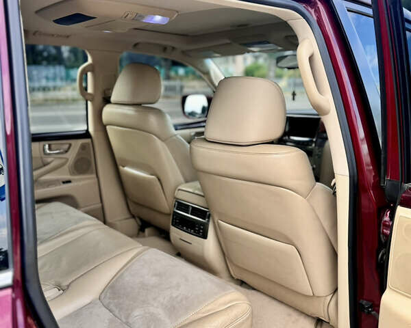 Красный Лексус ЛХ, объемом двигателя 5.66 л и пробегом 285 тыс. км за 39999 $, фото 8 на Automoto.ua