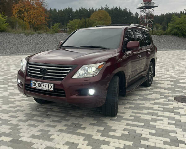 Лексус ЛХ 2011 в Львове на Automoto.ua Красный Лексус ЛХ, объемом двигателя 5.66 л и пробегом 235 тыс. км за 24900 $, фото 18 на Automoto.ua