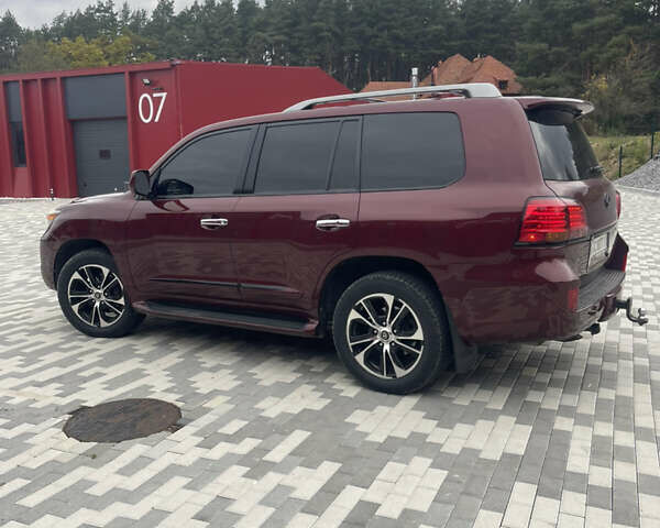 Лексус ЛХ 2011 в Львове на Automoto.ua Красный Лексус ЛХ, объемом двигателя 5.66 л и пробегом 235 тыс. км за 24900 $, фото 17 на Automoto.ua