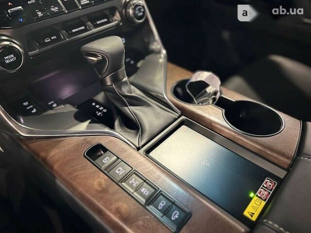 Лексус ЛХ, объемом двигателя 3.3 л и пробегом 1 тыс. км за 133500 $, фото 23 на Automoto.ua