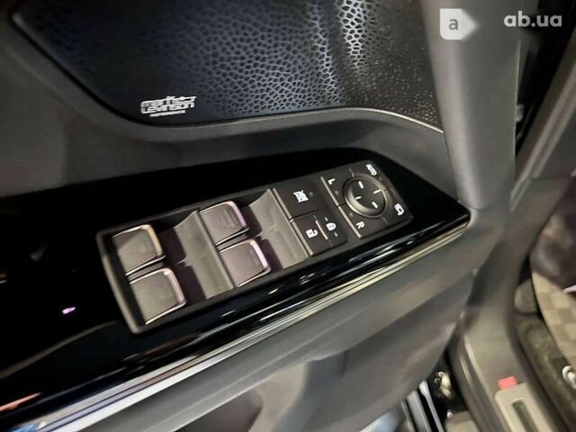 Лексус ЛХ, объемом двигателя 3.3 л и пробегом 1 тыс. км за 133500 $, фото 20 на Automoto.ua
