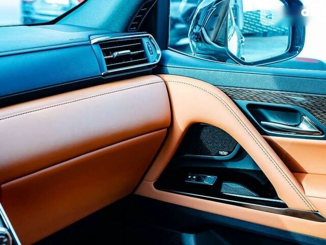 Лексус ЛХ, объемом двигателя 0 л и пробегом 1 тыс. км за 167000 $, фото 26 на Automoto.ua