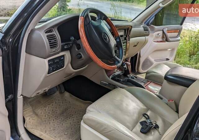 Лексус ЛХ, объемом двигателя 4.66 л и пробегом 390 тыс. км за 17300 $, фото 5 на Automoto.ua