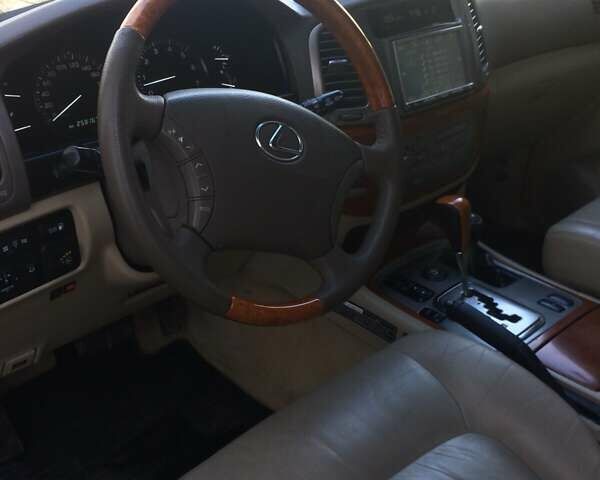Лексус ЛХ, объемом двигателя 0 л и пробегом 286 тыс. км за 13850 $, фото 17 на Automoto.ua