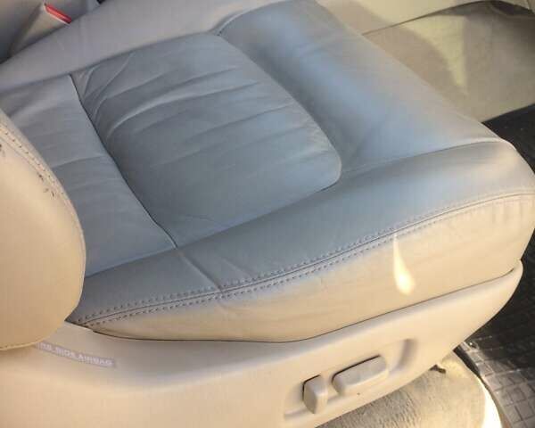 Лексус ЛХ, объемом двигателя 0 л и пробегом 286 тыс. км за 13850 $, фото 15 на Automoto.ua