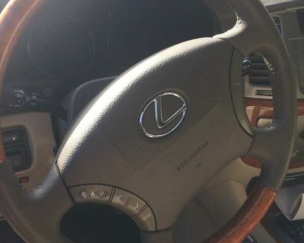 Лексус ЛХ, объемом двигателя 0 л и пробегом 286 тыс. км за 13850 $, фото 23 на Automoto.ua